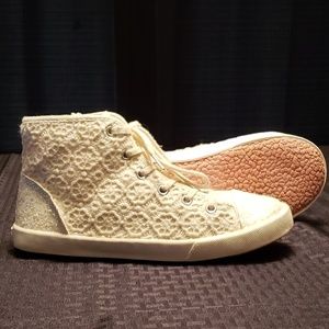 Disney D-Signed Glitter/Crochet High Top